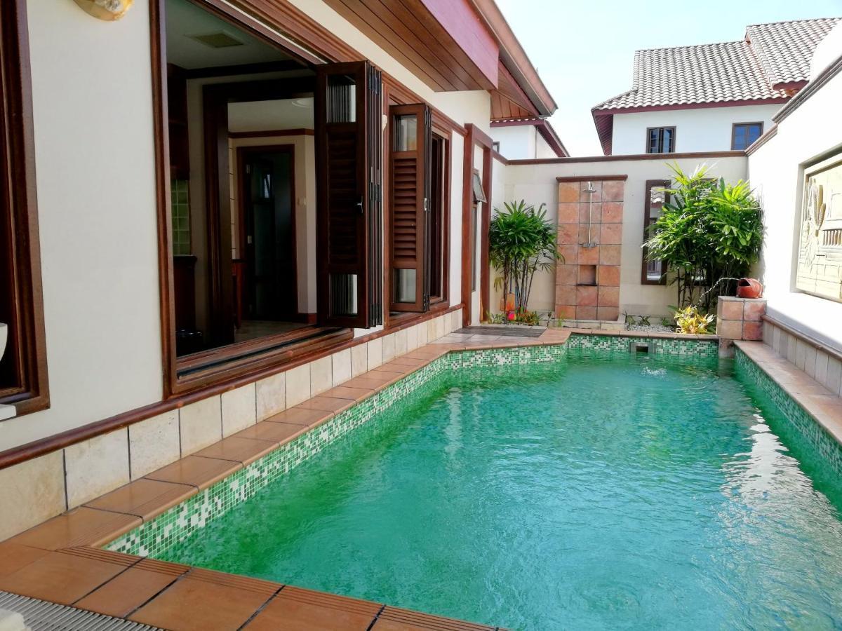 Wonderland Private Pool Villas At Port Dickson Zewnętrze zdjęcie